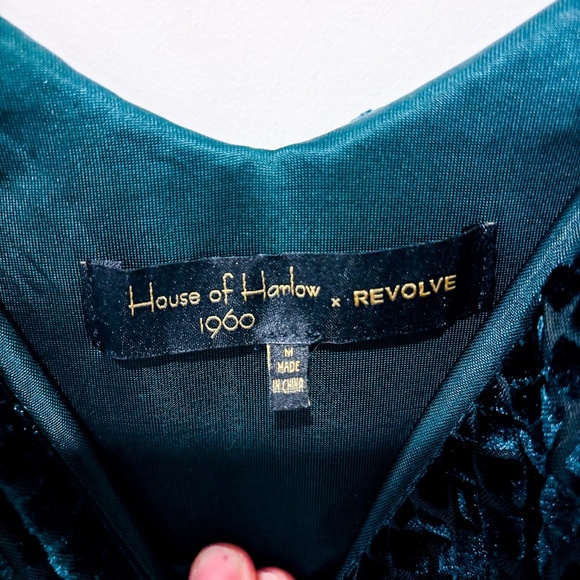 HOUSE OF HARLOW 1960 Forest green velvet mini dress | Medium * - Picture 9 of 10